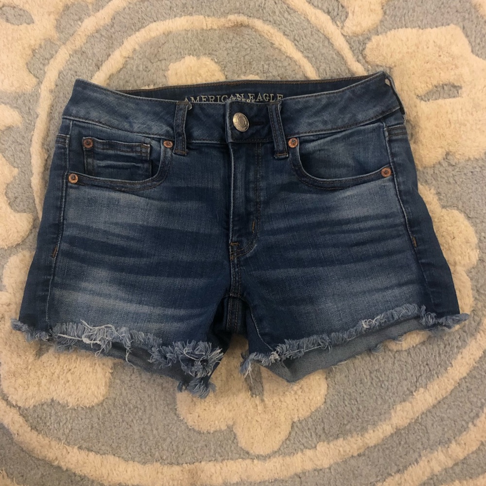 Women’s American Eagle midi denim cut off shorts